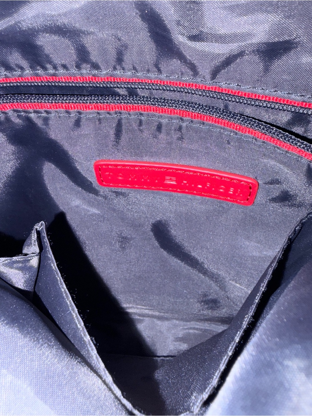 Tommy Hilfiger Camilla ll sling bag, Dark Navy/ Black Crossbody w/ Gold Hardware - Picture 5 of 7